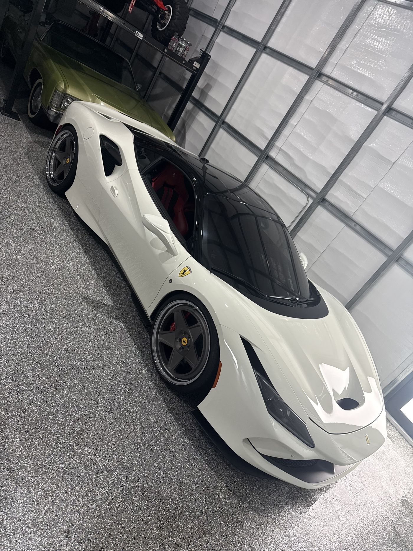 2021 Ferrari F8 Tributo: Side and wheels